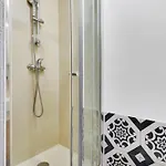 Comfortable Studio Porte-dauphine Appartement